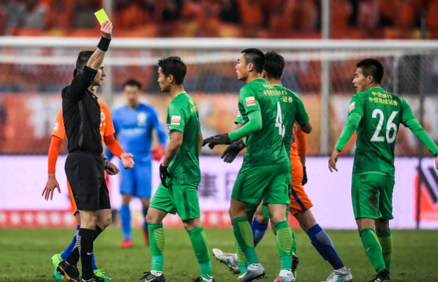 赛场上展现 赛场上展现