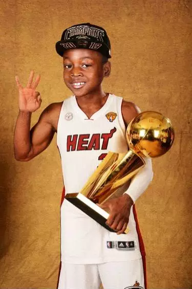 老登拖住回 老登拖住回